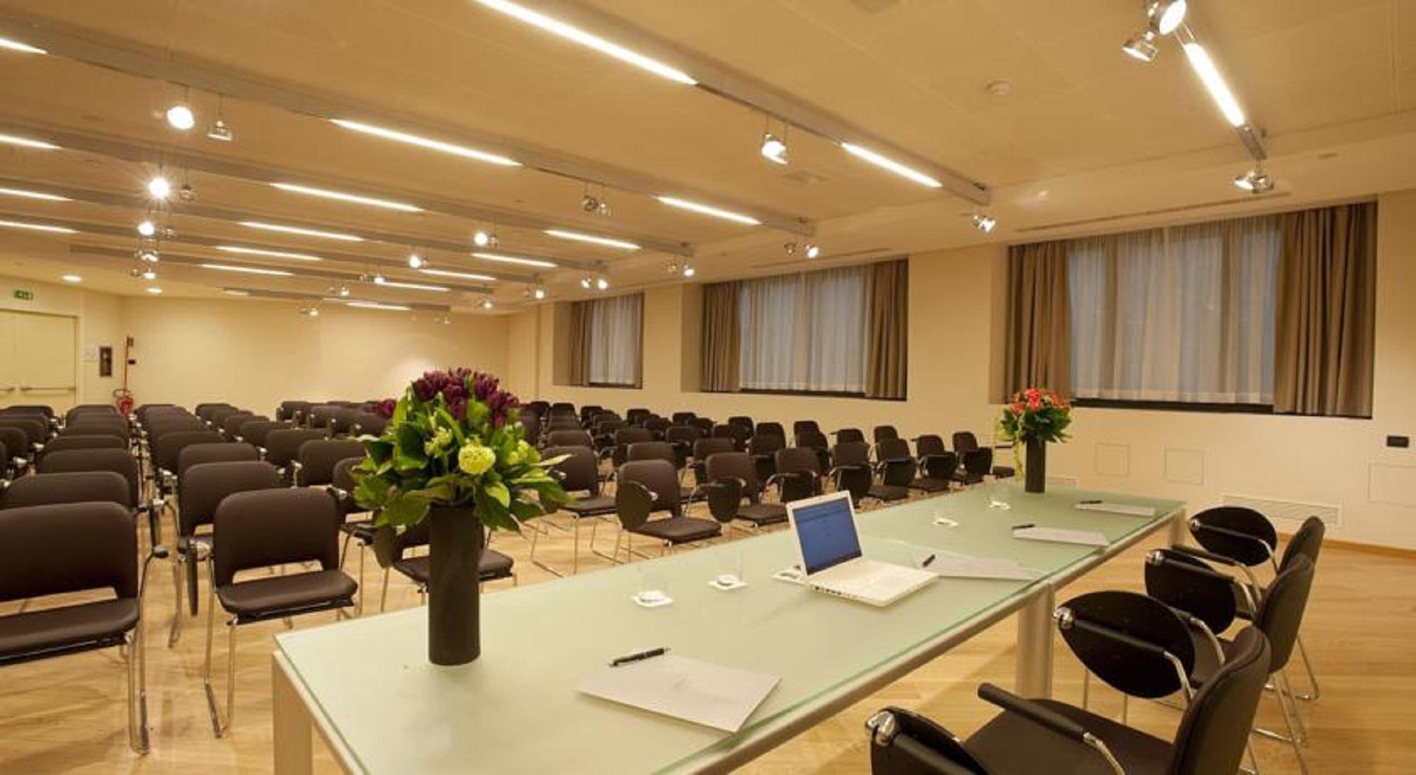 Best Western Plus The Hub Hotel Milano Eksteriør billede