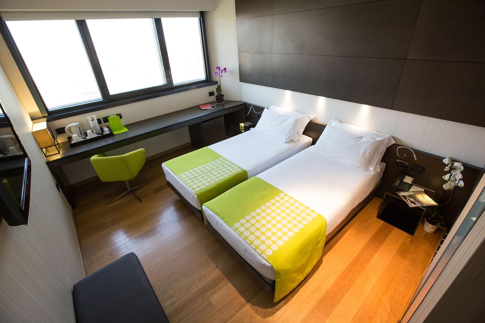 Best Western Plus The Hub Hotel Milano Eksteriør billede