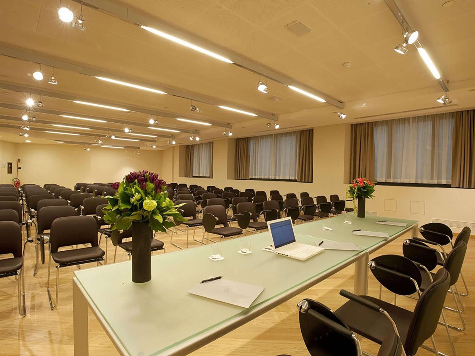 Best Western Plus The Hub Hotel Milano Eksteriør billede