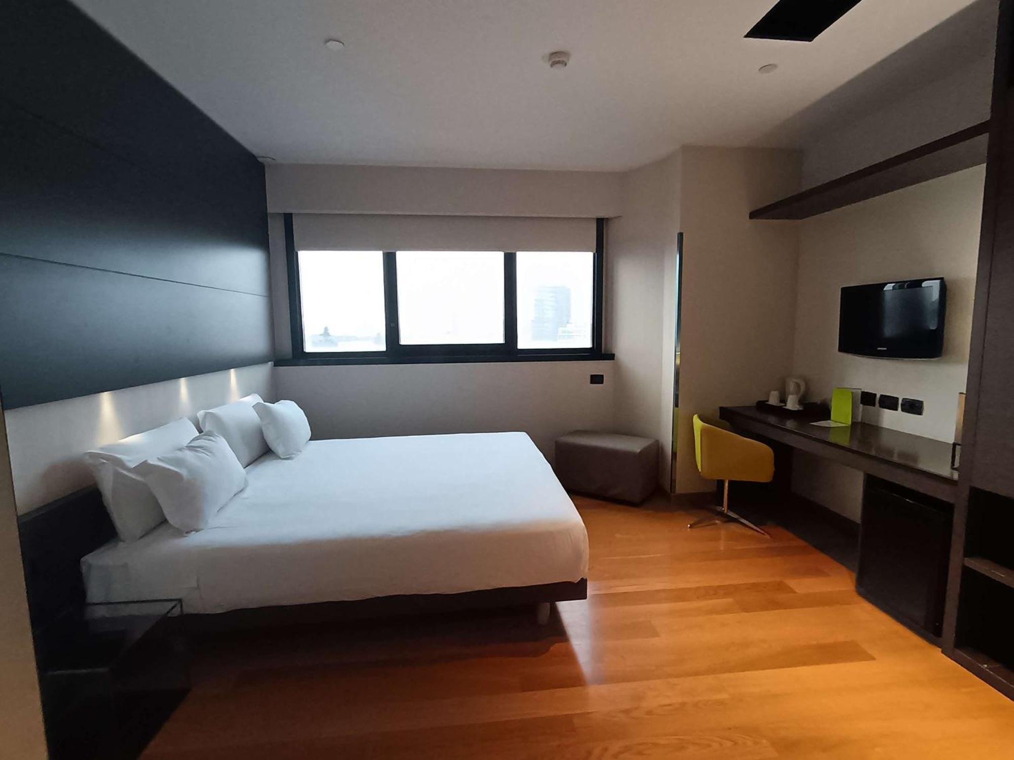 Best Western Plus The Hub Hotel Milano Eksteriør billede